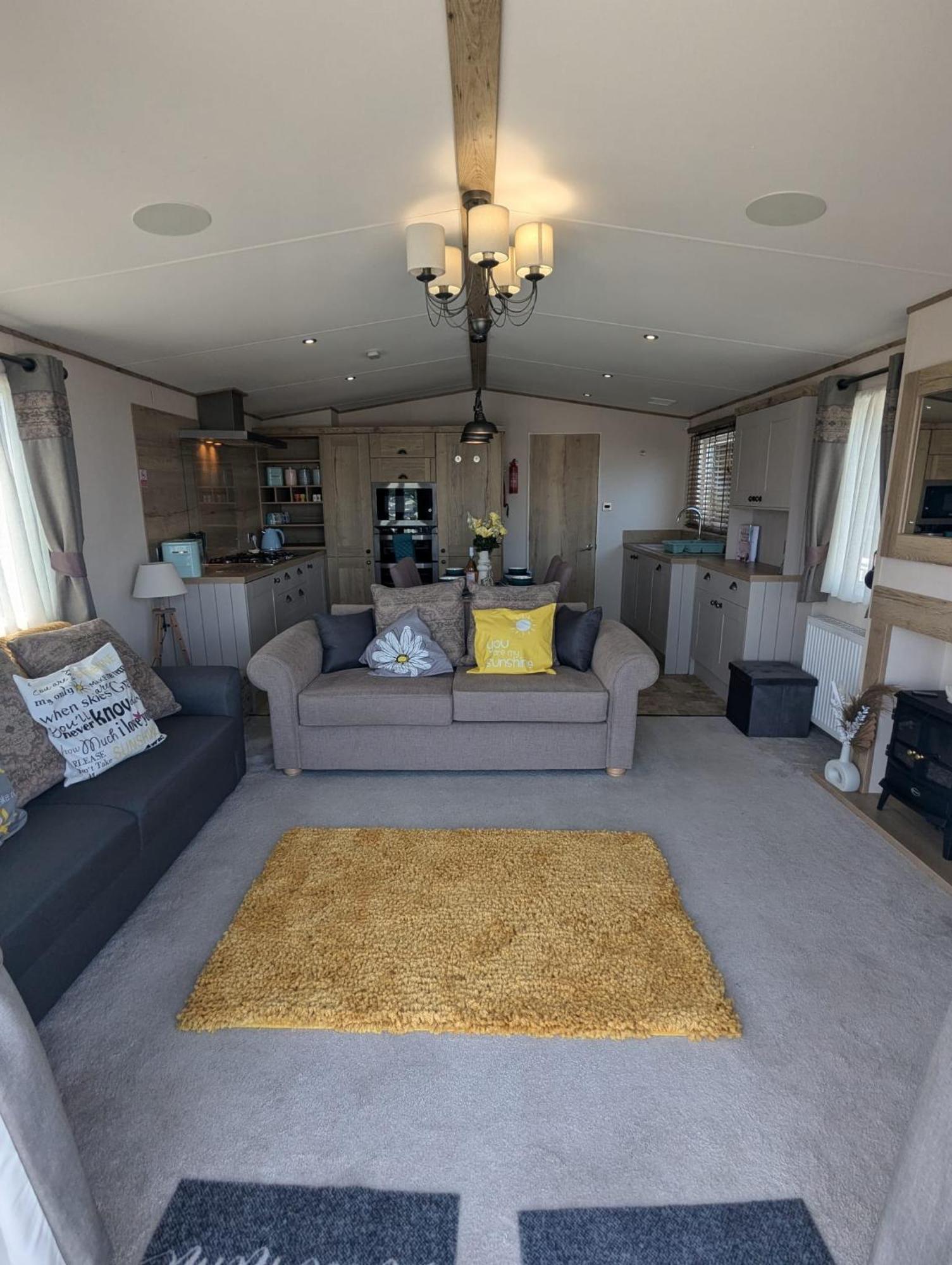 Stunning Caravan With Panoramic Views Weymouth Littlesea Haven Wyke Regis Екстериор снимка