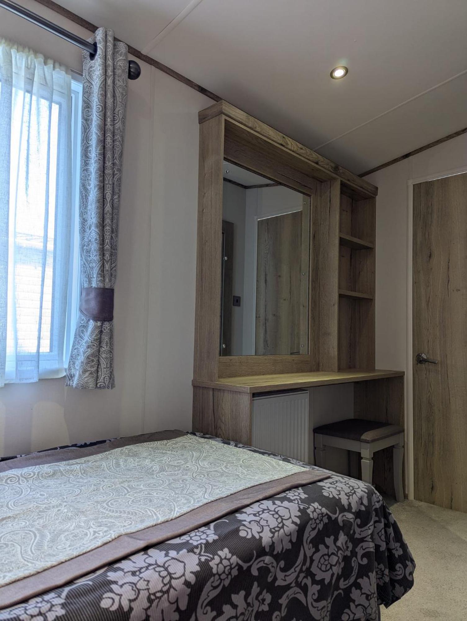 Stunning Caravan With Panoramic Views Weymouth Littlesea Haven Wyke Regis Екстериор снимка