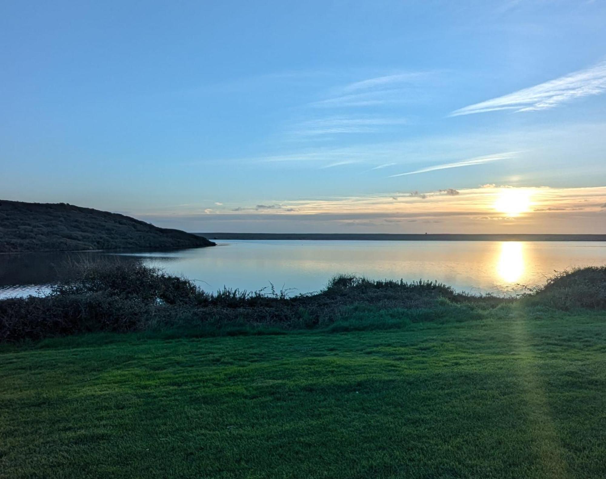 Stunning Caravan With Panoramic Views Weymouth Littlesea Haven Wyke Regis Екстериор снимка